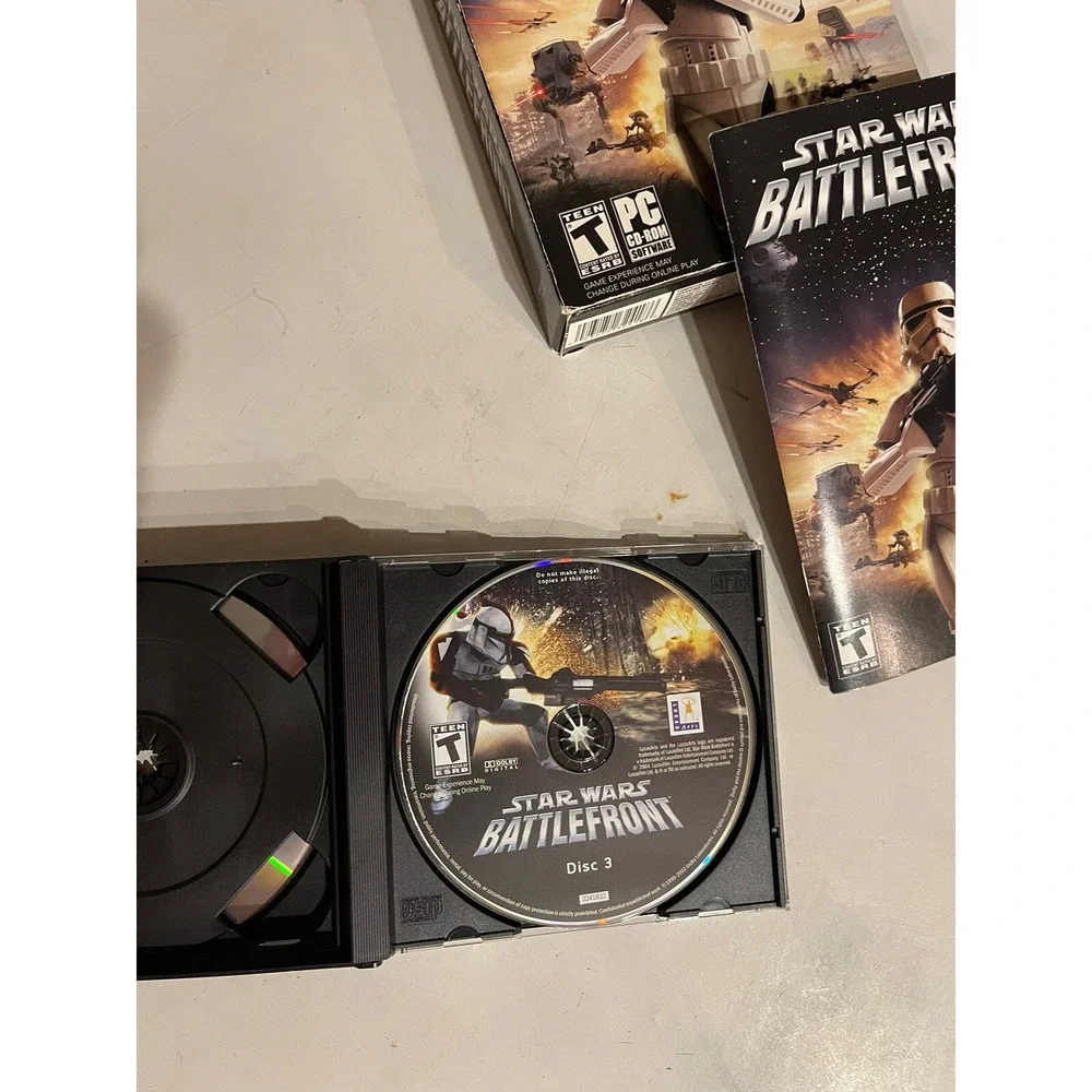 Star Wars: Battlefront (PC, 2004) - 3 Disc Set w/ Book & Box Very Good Condition